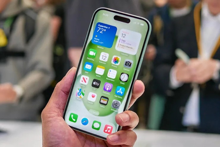 Người dùng được khuyên không nên mua iPhone 15 mới.