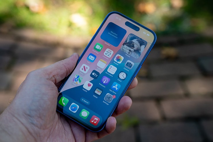 iPhone 16 được bán với giá khoảng từ 19,99 triệu đồng.
