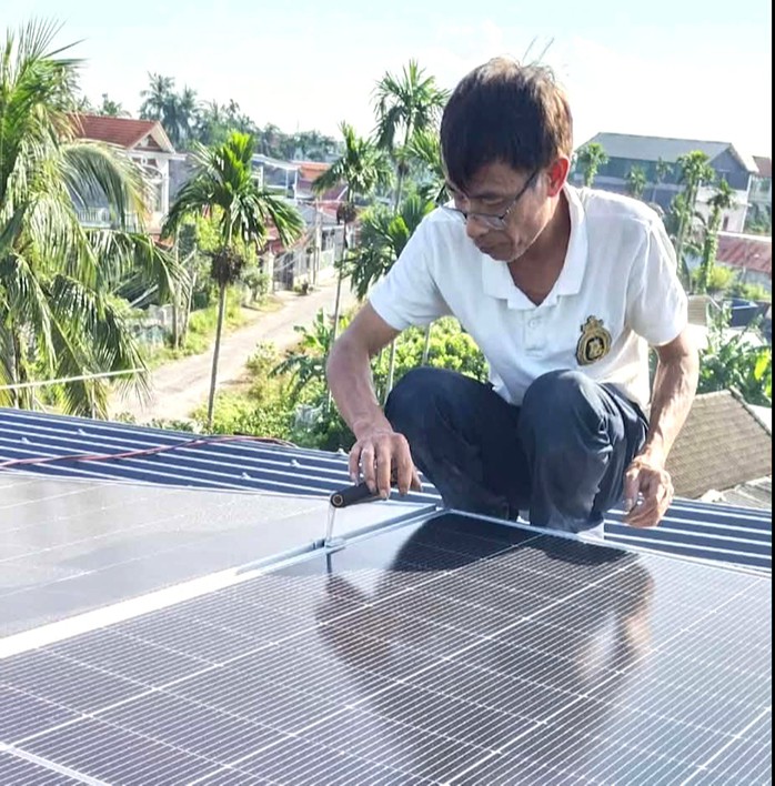 Nhiều người dân có nhu cầu lắp điện mặt trời mái nhà để tiết giảm chi phí tiền điện