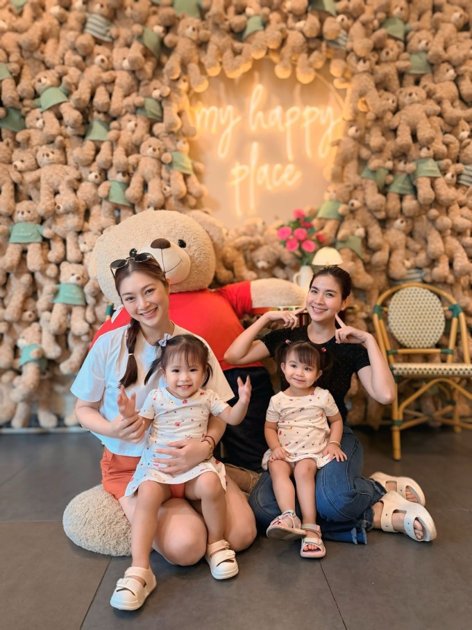 Ảnh sao 27/4: Tăng Thanh Hà được khen trẻ 'không tuổi' - 7