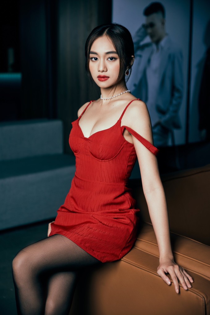 Ảnh sao 27/4: Tăng Thanh Hà được khen trẻ 'không tuổi' - 3