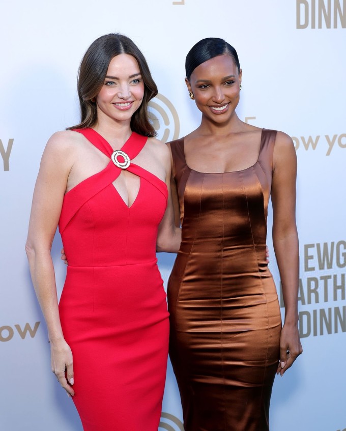 Miranda Kerr và Jasmine Tookes tại sự kiện Earth Day Dinner.