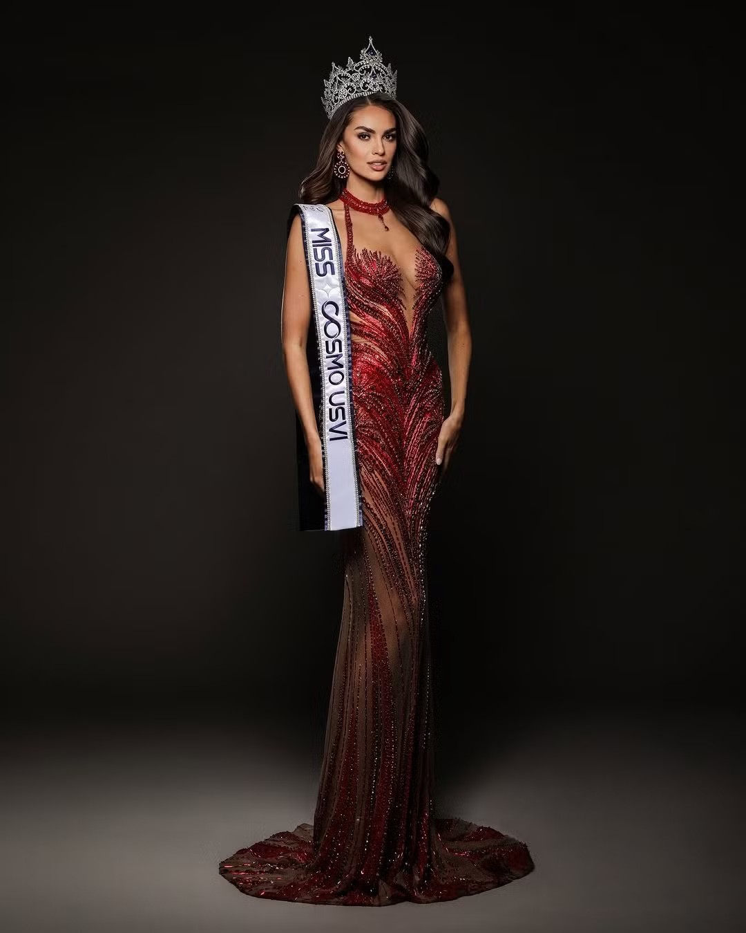 Trầm trồ với profile của người đẹp cao trên 1m9 đăng ký thi Miss Cosmo 2026 - 2