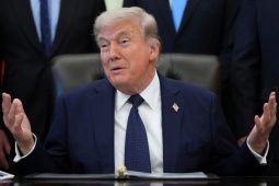 Ông Trump nói Iran có thể gọi điện nếu muốn đàm phán chấm dứt chiến tranh