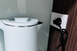 Giá điện sinh hoạt cao nhất 3.460 đồng/kWh: Cách giảm ngay tiền điện