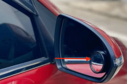 Có nên lắp gương cầu lồi vào kính chiếu hậu ô tô?