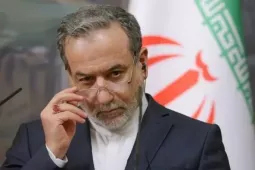 Iran gửi đề xuất mới cho Mỹ: Mở eo biển, hoãn đàm phán hạt nhân