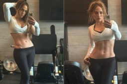 Jennifer Lopez khoe cơ bụng săn chắc ở tuổi U60