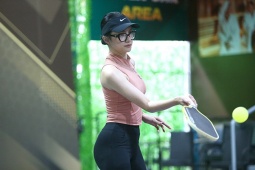Hoa hậu Hương Giang thi đấu pickleball sau khi nằm viện, tiếc nuối hụt danh hiệu