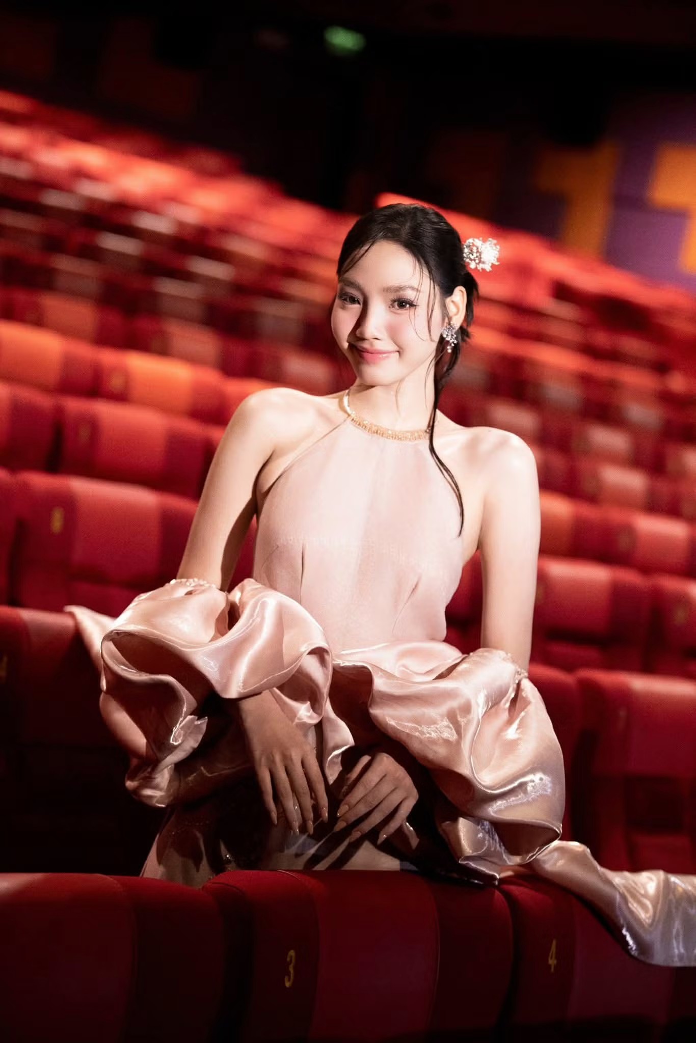 Diễn viên 18 tuổi vượt mặt hết nàng thơ, ngọc nữ Việt Nam - 4