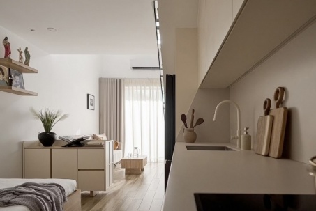 Cải tạo nhà 4 tầng hẹp ngang trong hẻm thành không gian sống thoáng đãng