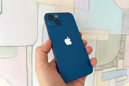 iPhone mới nguyên hộp giá rẻ, đáng mua nhất hiện nay: Chỉ từ 11,5 triệu đồng vẫn xịn chẳng kém iPhone 17