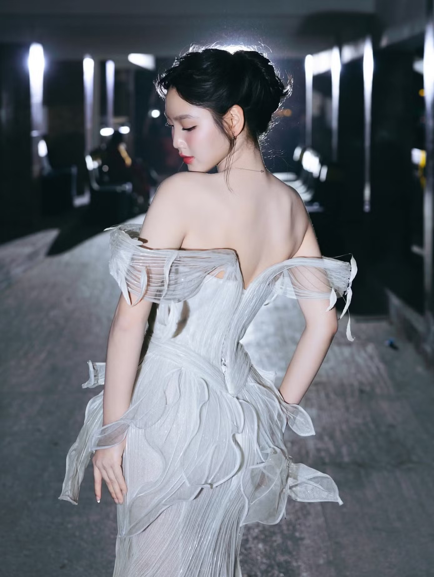 Diễn viên 18 tuổi vượt mặt hết nàng thơ, ngọc nữ Việt Nam - 5