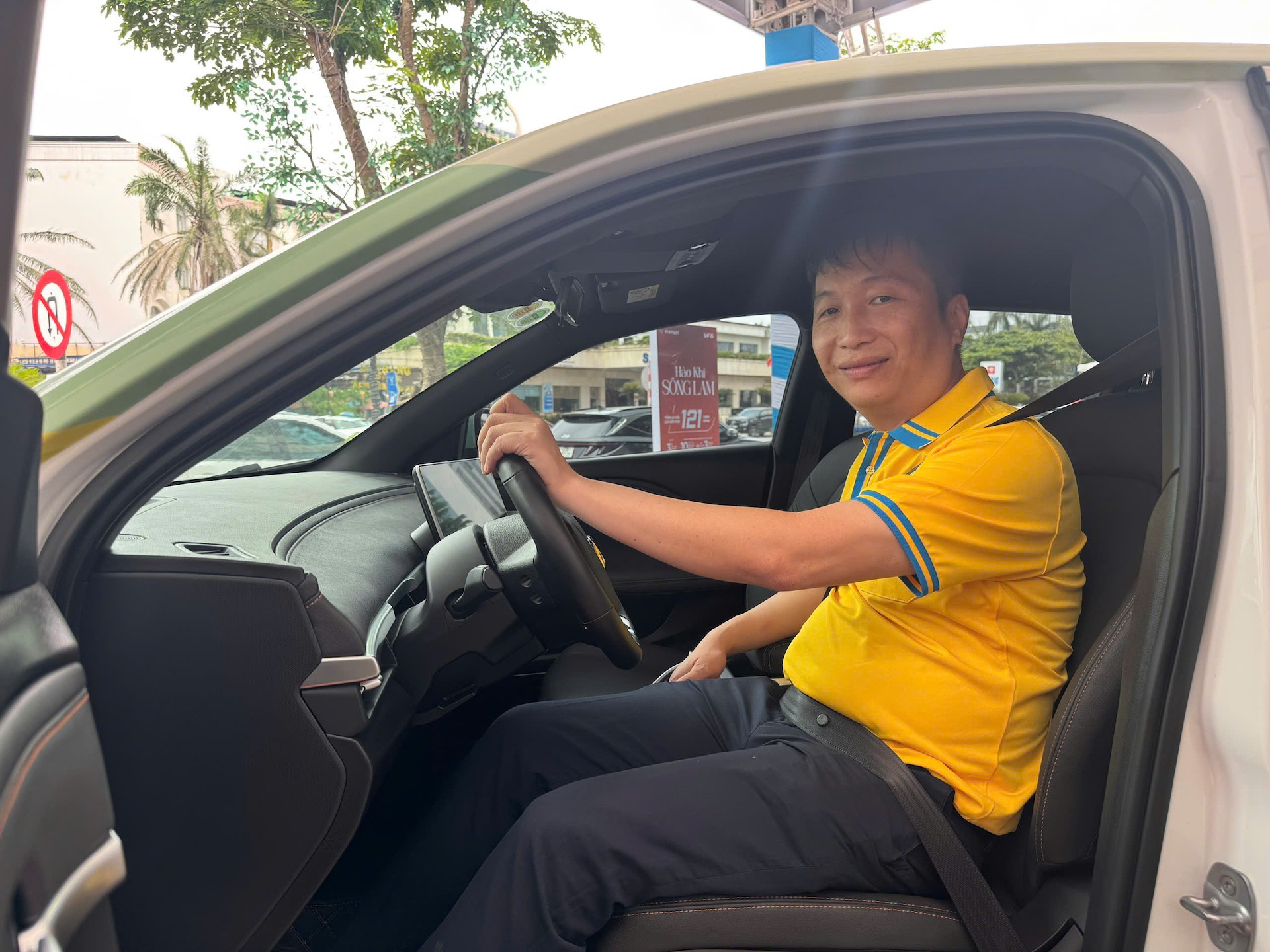 Anh Nguyễn Văn Dũng hài lòng với VinFast VF 6 sau gần 1 năm sử dụng