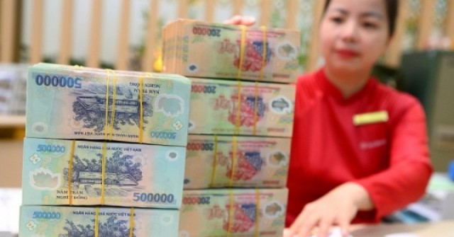 Ngân hàng đồng loạt tăng vốn, nhiều nhà băng cán mốc 100.000 tỷ