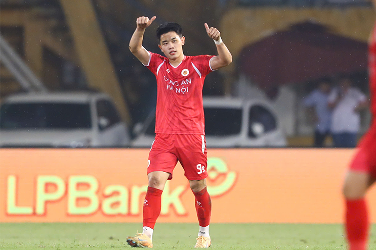 Đình Bắc ghi hat-trick ở V-League: "Sô diễn" đỉnh cao của người hùng U23 châu Á - 1