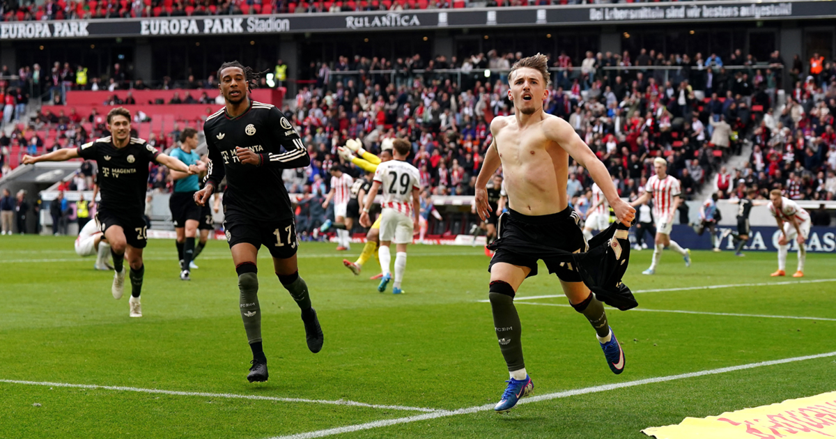 Lennart Karl ăn mừng bàn thắng trước Freiburg hôm 4/4. Bayern bị dẫn 1-2 nhưng ghi 2 bàn ở các phút 90+2 &amp; 90+9 để thắng ngược 3-2