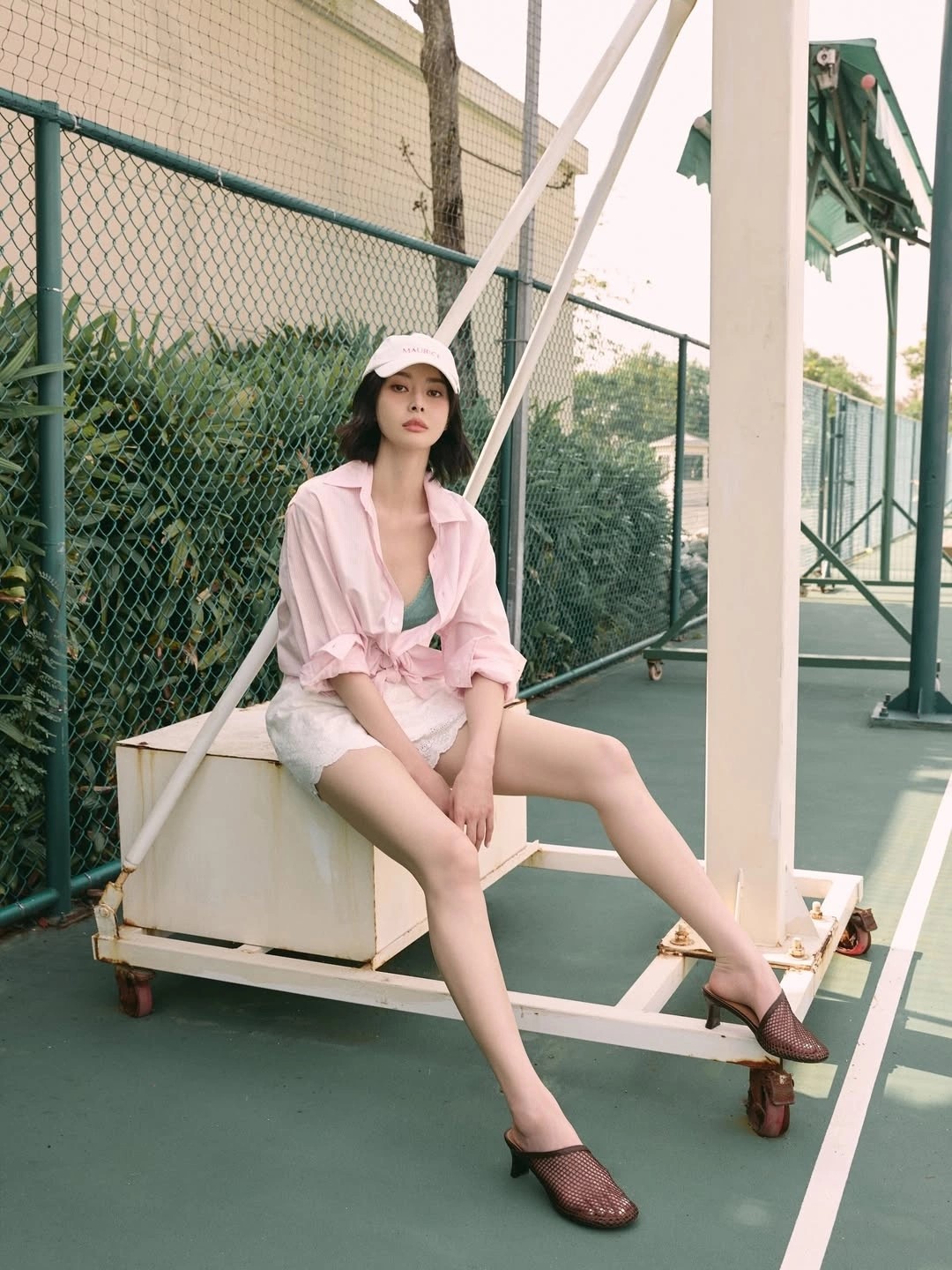 Sao Hàn gây sốt với bộ ảnh 'Ngày hè Đà Nẵng' - 5