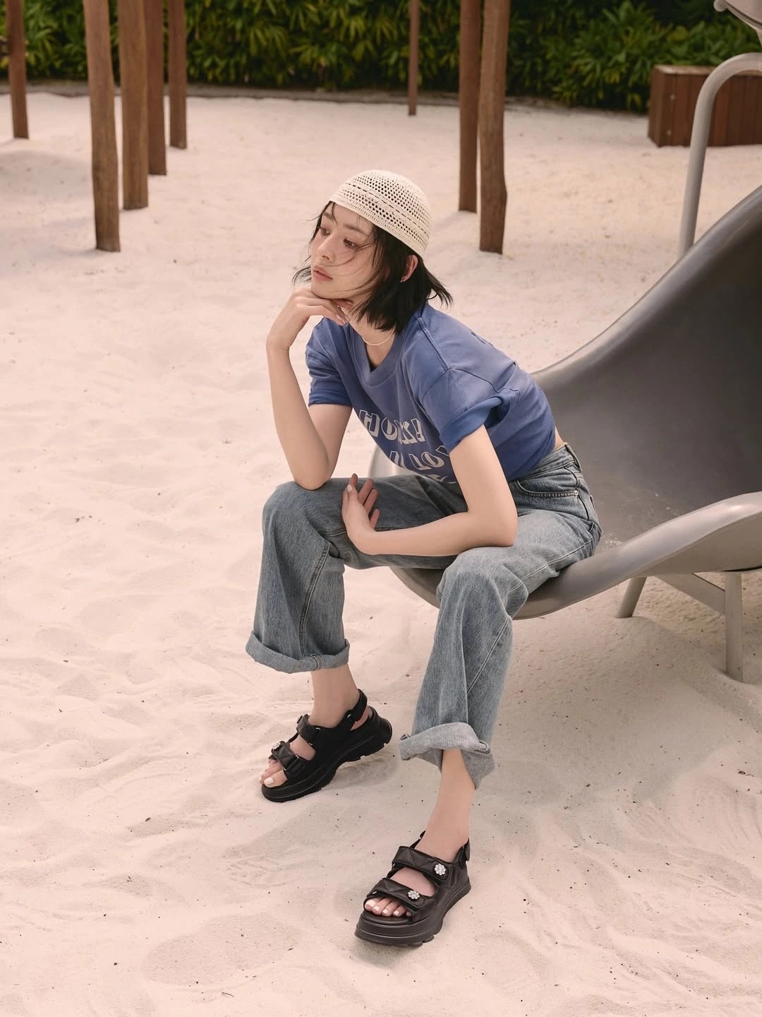 Sao Hàn gây sốt với bộ ảnh 'Ngày hè Đà Nẵng' - 8