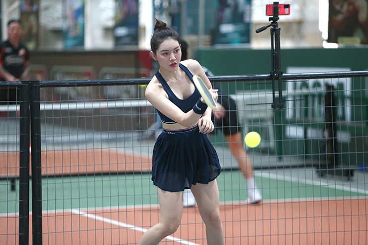 Đáng tiếc nhất ở đôi Kol hỗn hợp, đôi của Kiều Trinh thua sít sao với tỉ số 10-11, qua đó để lỡ cơ hội bước lên bục nhận giải cho top 4 chung cuộc.