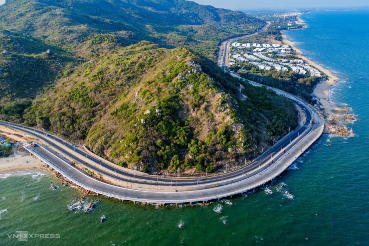 Cung đường có cầu cạn ngắm biển nối TP HCM - Lâm Đồng - 1