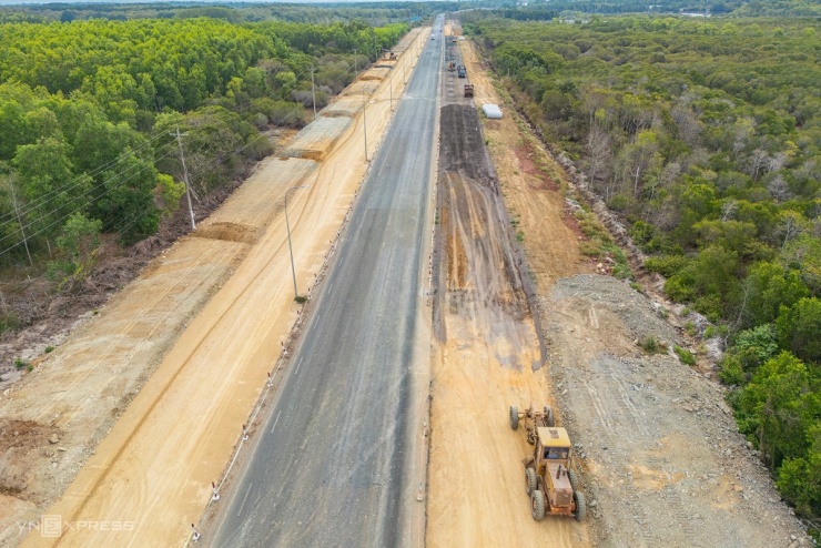 Cung đường có cầu cạn ngắm biển nối TP HCM - Lâm Đồng - 13