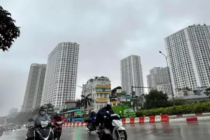 Miền Bắc có thể mưa trên 100mm kèm dông lốc mạnh