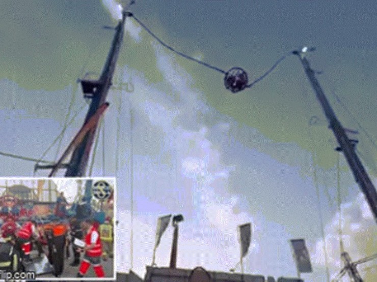 Cáp trò chơi đứt bung giữa không trung, bốn người bị quăng quật