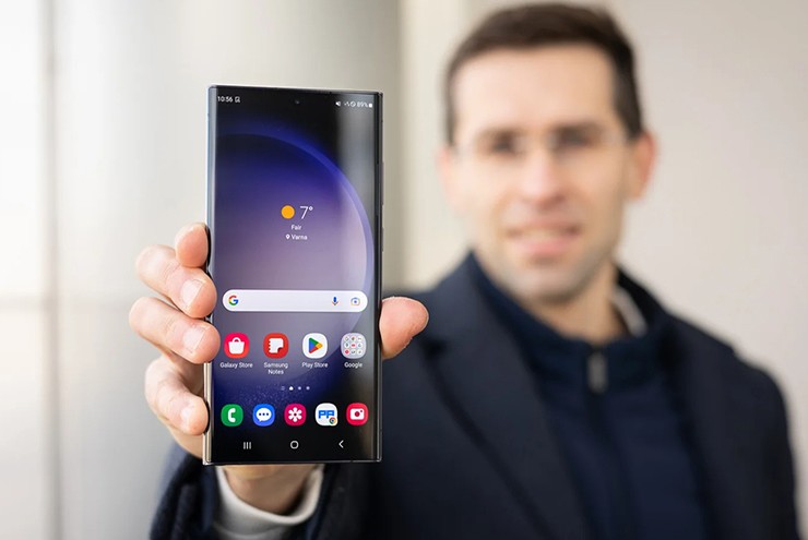 Nhận bản cập nhật One UI 8.5 mới không có nghĩa là Galaxy S23 sẽ có thêm tính năng mới.