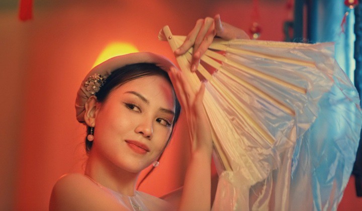 Hoa hậu Việt duy nhất đóng phim mùa lễ: Lọt top 40 Miss World, giờ lấn sân ca sĩ - 1