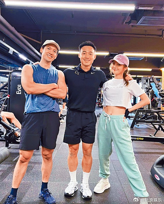 Thái Trác Nghiên công bố cưới "hồng hài nhi" kém 10 tuổi - 4