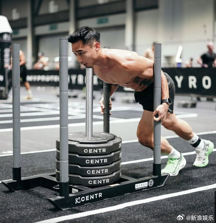 Thái Trác Nghiên công bố cưới "hồng hài nhi" kém 10 tuổi - 5