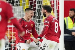 Bóng đá - MU thắng 2 trận liên tiếp: Carrick ca ngợi Casemiro - Fernandes, gửi chiến thư tới Liverpool