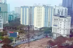 Ôm đất vàng gần 20 năm, ông lớn ngân hàng bị Hà Nội ra “tối hậu thư”