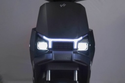 Xe máy điện giá 15 triệu đồng, tích hợp NFC, chạy 120 km/lần sạc