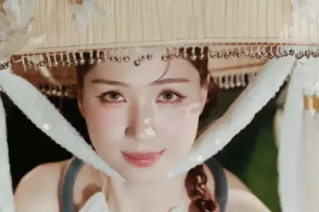 Tranh cãi câu hát 'Lúa chín cao mà chẳng hề cúi đầu' của Hòa Minzy