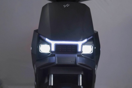 Xe máy điện giá 15 triệu đồng, tích hợp NFC, chạy 120 km/lần sạc