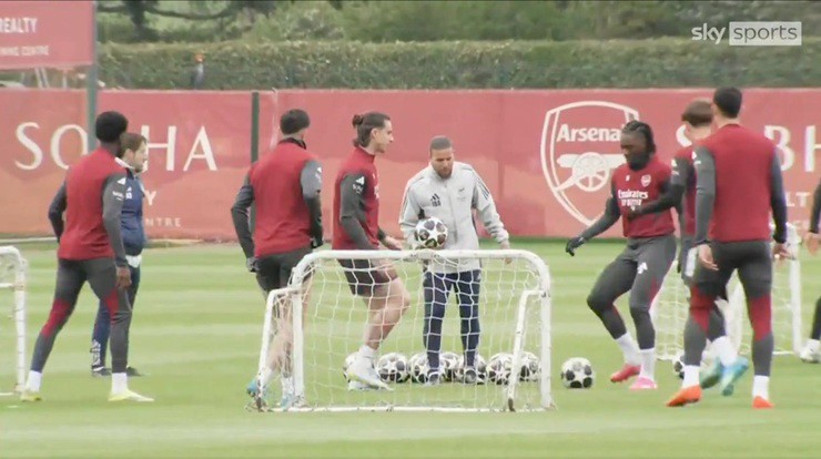 Eze và Calafiori đều&nbsp;tham gia buổi tập của Arsenal&nbsp;trước thềm trận bán kết Champions League gặp Atletico Madrid