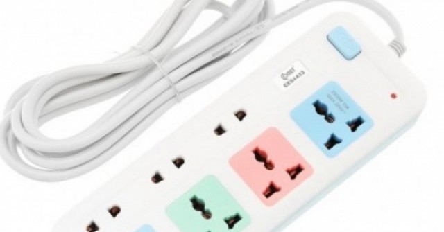 Nguy cơ cháy nổ ít người để ý với dây cắm điện USB