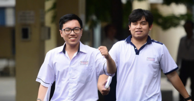 Thí sinh diện miễn thi tiếng Anh giảm mạnh