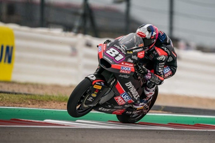 Agius có cú đúp chiến thắng Moto2