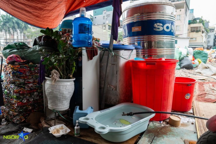 Cảnh sống chật chội trong nhà siêu mỏng, siêu méo sau giải tỏa - 4