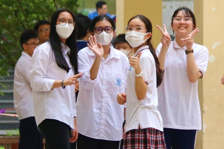 Trường THPT Yên Hòa vẫn tiếp tục đứng đầu danh sách với tỷ lệ chọi 1/3,35