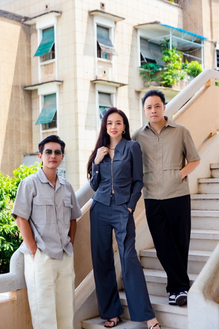 Ảnh sao 29/4: Quốc Trường làm vệ sĩ hộ tống Ngọc Trinh ra phố - 5