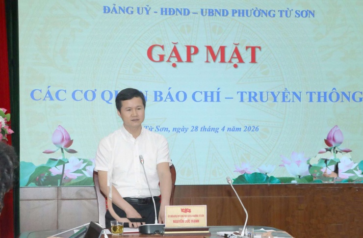 Ông Nguyễn Đức Mạnh – Phó Chủ tịch UBND phường Từ Sơn, tỉnh Bắc Ninh thông tin về Lễ hội Đền Đô 2026. Ảnh: NT