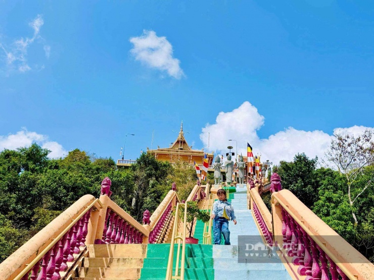 Tà Pạ - ngôi chùa lơ lửng giữa mây ngàn ở vùng Bảy Núi, An Giang - 4