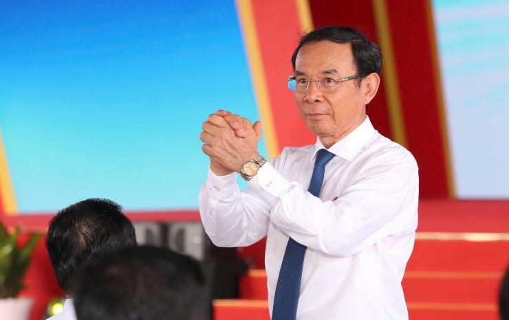 Nguyên Bí thư Thành ủy TPHCM Nguyễn Văn Nên dự lễ khởi công