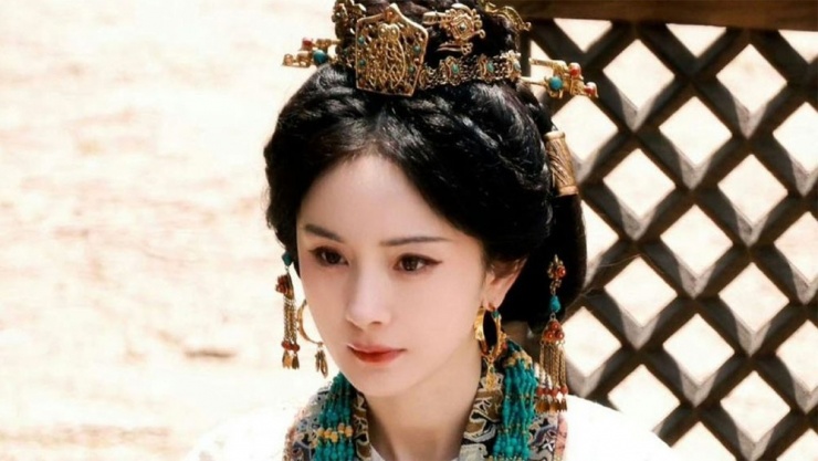 Tạo hình của Dương Mịch trong phim “Giang sơn Đại Thông”.