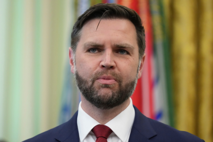 Ông Vance 'lo ngại về kho dự trữ tên lửa Mỹ'