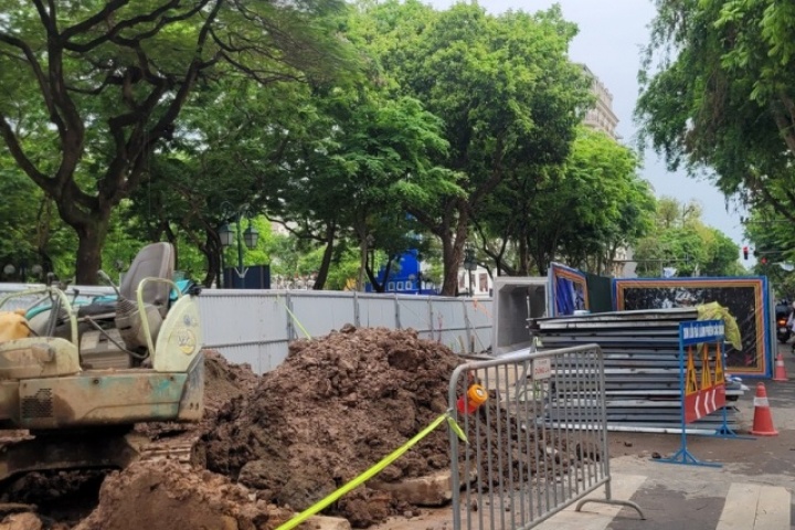 Cận cảnh công trường thoát nước xuyên tâm giữa lòng Hà Nội, 'chạy nước rút' để giảm ngập khu vực cận phố cổ